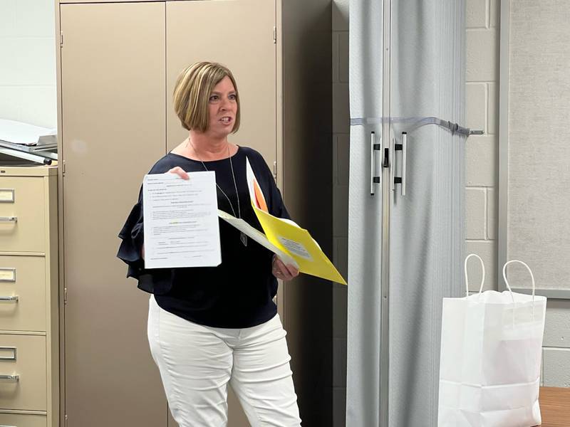Mendota Northbrook Principal Stacy Kelly talks Thursday, May 11, 2023, about kindergarten registration.