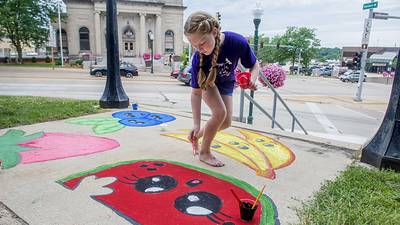 Colorful Brush and Bloom sets the stage at Old Lee County Courthouse