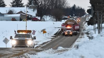 Photos: Wide load heads to Byron generating station