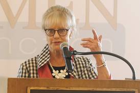Leader to retire from Leadership Greater McHenry County