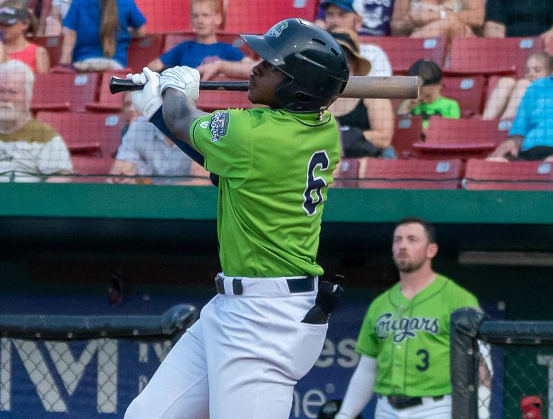 Sean King for the Daily Herald
Kane County Cougars left fielder Cornelius Randolph (6) singles driving in a run against The Cleburne Railroaders during a baseball game at Northwestern Medicine Field in Geneva on Friday, May 13, 2022.