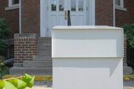 Earlville Public Library to host adult craft night