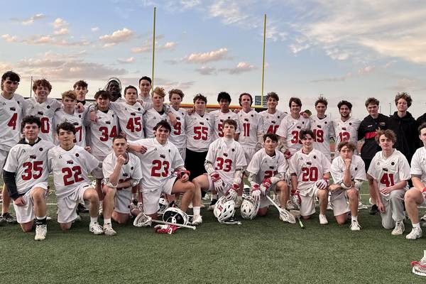 Huntley caps 6th consecutive FVC championship, cruises past Burlington Central for senior-night win