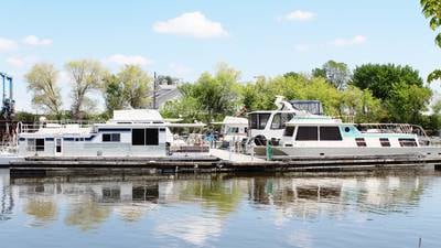 Iowa’s island city is a harbor haven