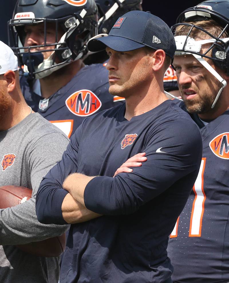 Chicago Beras head coach Ben Johnson watches his team during warmups Sunday, Aug. 10, 2025, before their preseason game against the Miami Dolphins at Soldier Field in Chicago.