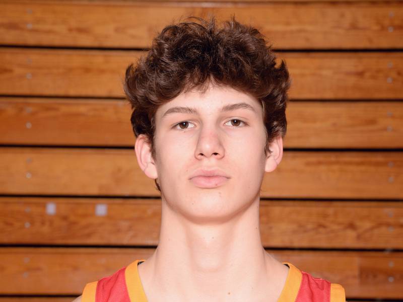 Batavia junior guard Jax Abalos. Photo courtesy of Batavia Athletics.