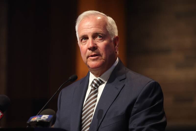 Joliet Mayor Terry D’Arcy speaks at a vaping press conference at Joliet City Hall on Tuesday, August 13, 2024. The conference addressed the city’s crack down on businesses selling vaping products to underage children, the school districts challenges identifying vaping devices in school and a new bill that makes it illegal in Illinois to buy vaping products online and shipped to anyone unless it’s for a licensed retailer or business.