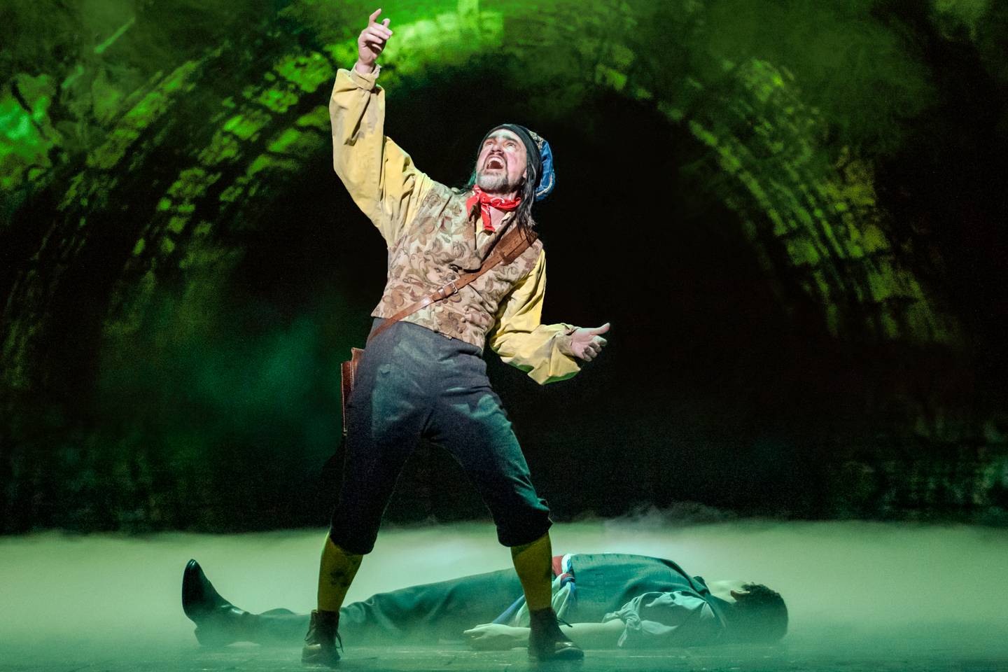 "Dog Eat Dog" - Matt Crowle as Thénardier and Gregory Lee Rodriguez as Marius in Les Misérables