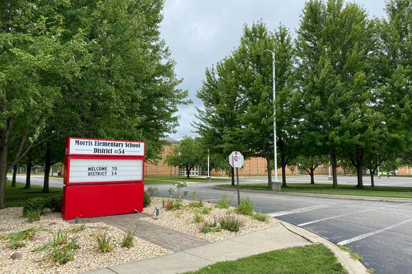 Morris Elementary lets kids out early due to forecasted severe weather, Coal City cancels activities