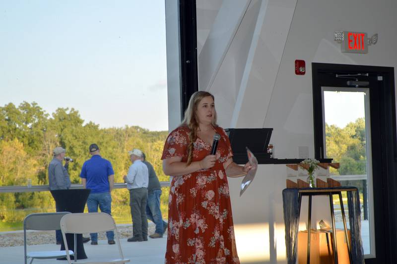 Oregon Area Chamber of Commerce Executive Director Randee Mennenga speaks during the Chamber's annual awards dinner on Aug. 17, 2023.