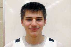Jacob Marynowski’s 29 points pace Glenbard East to 3rd at Jack Tosh: Wednesday’s Suburban Life sports roundup