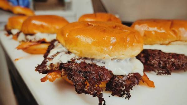 Smash’D Burgers, owned by Crystal Lake veteran, makes final four in Chicago best burger contest